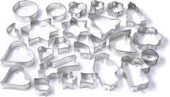 Zenker Lot de 25 moules à biscuits pour pâtisserie, biscuits et fondants, moules à biscuits de différentes tailles et différents designs Quantité : 1 x 25 pièces Couleur : argent