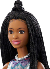 Barbie GYJ22 - scène gratuite pour poupée Big Dream Brooklyn (environ 30 cm, nattes marron) avec chansons de film, lumières, microphone et accessoires, cadeau pour les enfants à partir de 3 ans Naty Shop Dolls