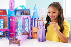 Mattel Disney Frozen - Maison de poupée Castle Arendelle (60 cm +) avec poupée Elsa, 4 aires de jeux et 15 meubles et accessoires Disney Frozen II, HLW61