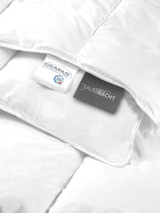 Traumnacht Basic Couette en duvet léger avec duvet blanc neuf (60%) et plumes (40%), DIN EN 12934, 135 X 200 Cm, Down Pass et certificat Oeko-Tex, produit selon la norme de qualité allemande Couettes et couettes Naty Shop