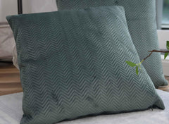 Oreiller de boîte à rideaux Oreiller décoratif Lxw 45X45 cm Jacquard vert "Greta" avec motif à chevrons Entretien facile Fermeture à glissière Remplissage doux 320G - Variété de couleurs, 2023510 Oreillers de voyage Naty Shop Cordialement