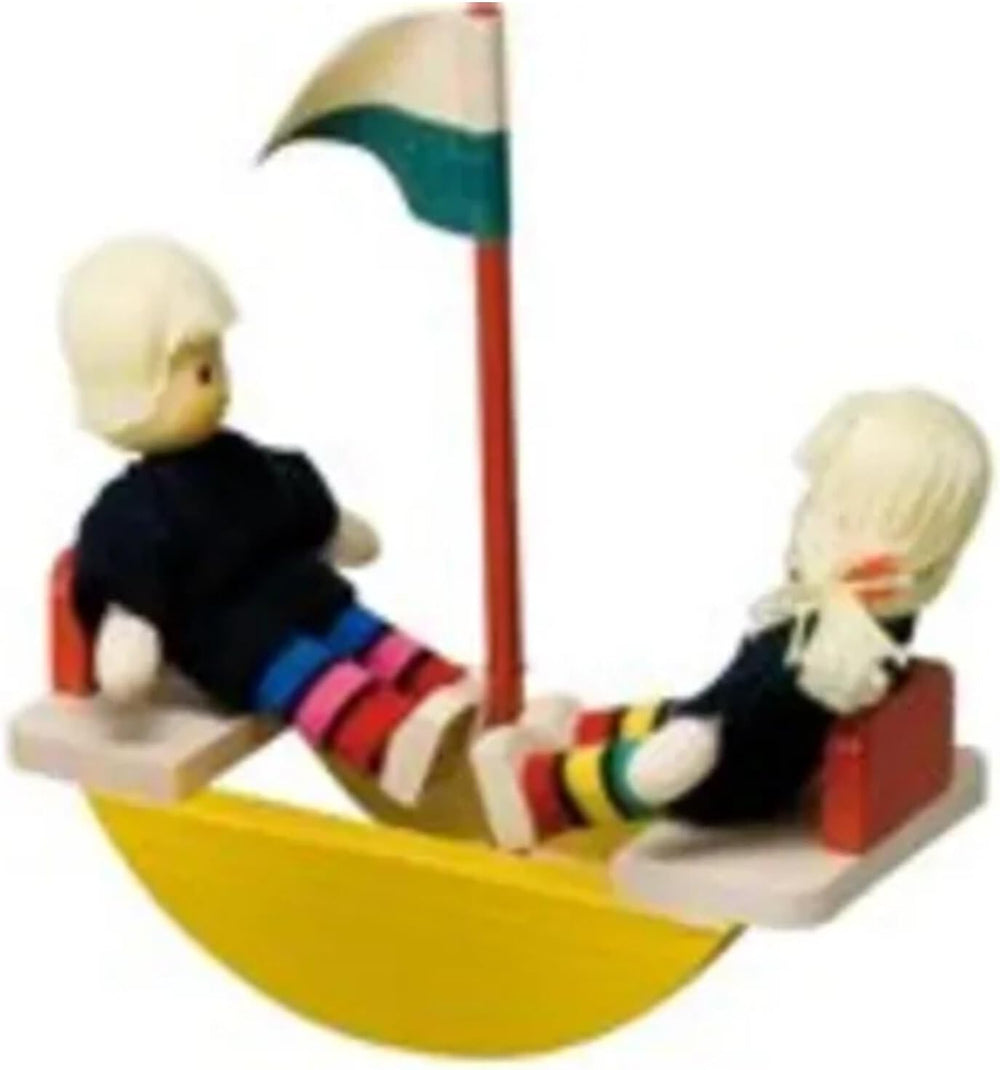 Accessoires pour maison de poupée 22010, couleur bois, jaune, rouge