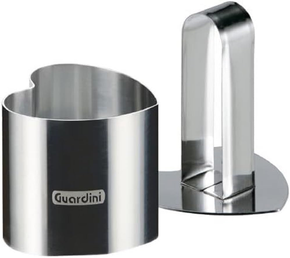 Anneau alimentaire en forme de coeur avec presse