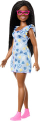Poupée Barbie Fashionistas no. 229 atteintes du syndrome de Down dans une robe à motif cœur développée en collaboration avec la National Down Syndrome Society, HYK14