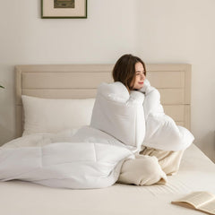 Good Nite Couette d'hiver 200 x 200 cm 460 g/m² chaude pour literie d'hiver, couette remplie de polyester, couverture de couchage blanche en microfibre 200 x 200 cm Naty Shop