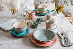 MÄSER Bel Tempo II Teller-Set for 6 Personen im modernen Vintage Look, 12-teiliges Tafelservice, handbemalt, Türkis, Steingut, 27 centimètres