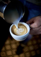 CARROUX Espresso, Bohnen ganze (6x 500 g). Pour Siebträger u. Machines à café automatiques. Frisch geröstete Kaffeebohnen der Privat-Rösterei à Hambourg