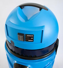 Aspirator de piscină LAVOR SWIMMY, pentru curățarea practică a tuturor tipurilor de piscine. 1600 wați max, 27 kPa, 70 l/s, rezervor de 35 litri