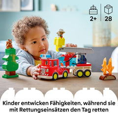 LEGO DUPLO Town Löschauto mit Schlauch und Feuerwehrmann- Lernspielzeug für Motorik - Rotes Feuerwehrauto mit Leiter, Figur und Eichhörnchen - Geschenk für Jungen und Mädchen ab 2 Jahren - 10473