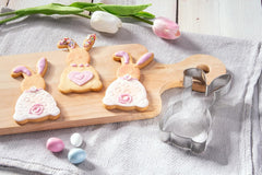 Dr. Oetker Moule à biscuits « Big Standing Rabbit », série Golden Easter, moule à biscuits et à biscuits (couleur : argent), quantité : 1 pièce