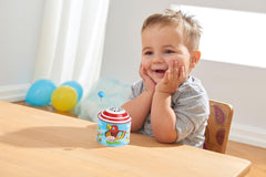 LENA 52761 Boîte à musique petits canetons, boîte à musique env. 10,5 x 7,5 cm Boîte à musique en étain mélodie Boîte à musique en métal Orgue de baril pour 18 mois Boîte à musique d'orgue à motif de canard bébé Jouets colorés pour bébé Naty Shop