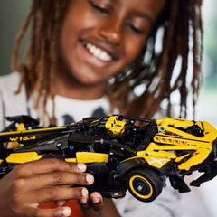 LEGO Technic Bugatti Race Car, Kit de modèle de voiture, Jouet de voiture de sport, Ensemble de voitures de collection emblématique, Jouet de construction à partir de 9 ans 42151 Jeux de construction Besuche den LEGO-Store