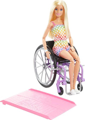 Poupée Barbie Fashionista, cheveux blonds et combinaison arc-en-ciel, fauteuil roulant et rampe inclus, cadeau de poupée pour enfants, jouet pour 3 ans et plus, HJT13