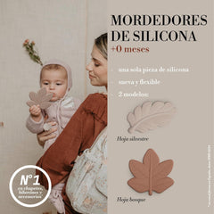 Suavinex, anneau de dentition monobloc en silicone. Doux, flexible, sûr. Apaise et apaise les gencives de bébé. Ergonomique, facile à saisir, texturé/relief. Design avec forêt, Poésie, Vert