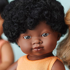 Miniland Puppe, 38cm, afrikanisches Mädchen. In Spanien hergestellt. Anatomisch korrekt. My Friend & Me Collection