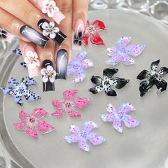50pcs Charms d'ongles de fleurs 3D, Nail Art en gel 3D, Charms d'ongles, Bijoux d'été colorés, Accessoires d'ongles à faire soi-même, Cristaux de fleurs d'hibiscus en relief, Nail Art dégradé pour femmes