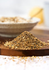 Fuchs Gewürze - Porridge Topping "Sweet Dukkah" - crunchy Topping mit Haselnuss, Sesam und Mandeln für Oat-Meals - aus natürlichen Zutaten - 60 g in wiederverwendbarer, recyclebarer Dose