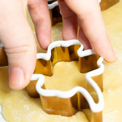 Lurch 10546 Lot de 4 emporte-pièces en forme de panier porte-bonheur en forme de fer à cheval, de cochon, de trèfle, en acier inoxydable avec revêtement en silicone