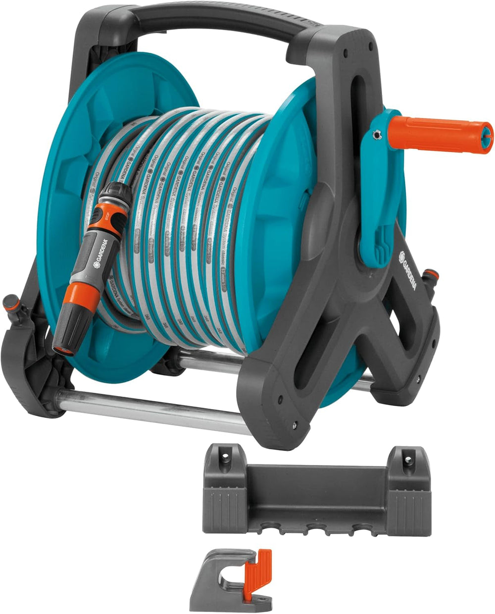 Gardena Classic Wall Hose Reel Set 50 : Enrouleur de tuyau mobile, peu encombrant, montable au mur et amovible à tout moment, avec tuyau de 20 m, buse de pulvérisation et pièces du système (8009-20)