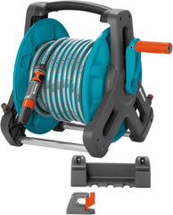 Gardena Classic Wall Hose Reel Set 50 : Enrouleur de tuyau mobile, peu encombrant, montable au mur et amovible à tout moment, avec tuyau de 20 m, buse de pulvérisation et pièces du système (8009-20)