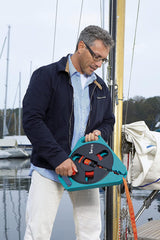 Tuyau plat roll-fix Gardena Original Classic 15 m : Boîte à tuyaux économique avec tuyau d'eau (Ø 12 mm dans la boîte), mécanisme de sécurité automatique, incl. buse de pulvérisation, avec dispositifs de raccordement (756-20)