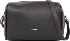 Calvin Klein sac à bandoulière pour femme Refine Camera Bag Klein Bags Women Naty Shop Noir (Ck Black)
