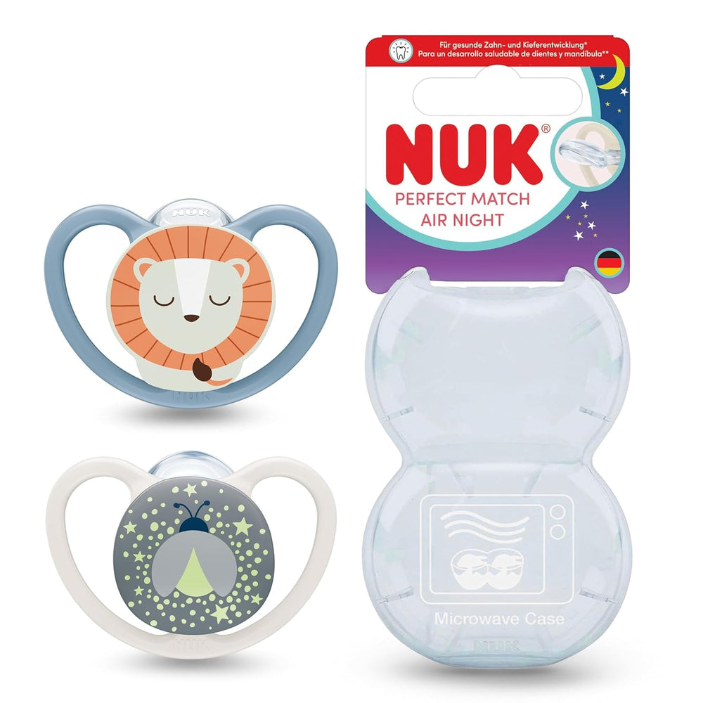 Sucettes NUK Perfect Match Air Night pour bébés | 0-6 mois | Sucettes qui brillent dans le noir qui favorisent la circulation de l'air et empêchent la bave | 95 % d'acceptation par les bébés** | Lion | Paquet de 2