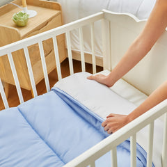 Pikolin Home - Couette réversible 300 G - Garnissage Nordique bicolore - Pour lit 60 - Garnissage en plumes, chaud, respirant, bleu/blanc, 100 X 120 cm Couettes et couettes Naty Shop