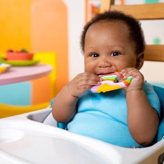 Bright Starts Anneau de dentition en silicone doux et apaisant, cornet de crème glacée facile à saisir, sans BPA, unisexe, 3 mois et plus