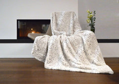 Table à manger SNOW OPARD, taille env. 150X200 Cm, coloris blanc F-10153/00 Couettes et couettes Naty Shop Titre par défaut