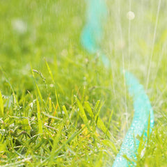 Tuyau d'arrosage Relaxdays Tuyau d'arrosage plat avec trous prêt à raccorder 8 mètres vert 1 pièce en plastique