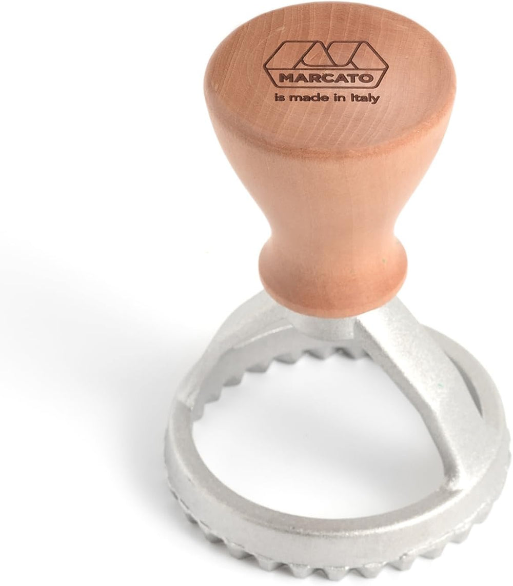 MARCATO Moule à raviolis et biscuits, machine à raviolis, moules à biscuits, bois massif et fonte d'aluminium, fabriqué en Italie, tampon rond de 58 mm