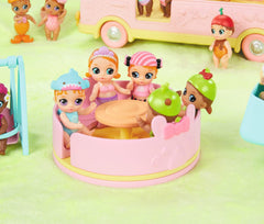 BABY born 904763 Baby Surprise Bus - mini bus jouet pour poupée rose avec 2 poupées exclusives, poussette triple, balançoire, carrousel, toboggan et balançoire triple.