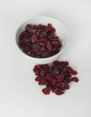 FOOD&WOOD® Canneberges entières séchées 500g | Canneberges séchées | Qualité 1A | Naturellement sucré | idéal comme collation, dans du yaourt ou pour la pâtisserie | sans sucre ajouté | Sec | non sulfuré. Produits déshydratés Naty Shop