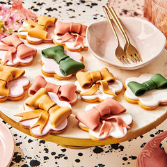 Fondant roulé FunCakes Sparkling Gold : facile à utiliser, lisse, flexible, doux et malléable, parfait pour la décoration de gâteaux, halal, casher et sans gluten. 250 g de pâte à sucre Naty Shop