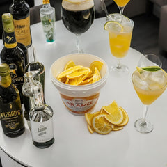 Oranges fraîches lyophilisées en demi-tranches - oranges déshydratées à froid pour cocktails professionnels fruits frais lyophilisés fruits secs pour cocktails - paquet de 1 litre env. 70 produits déshydratés Naty Shop