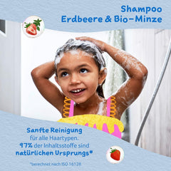 Childs Farm Shampoing pour enfants 250 ml | Fraises et menthe biologiques | Tous types de cheveux | Démonter et alimenter | Convient aux peaux sèches, sensibles et sujettes aux névrodermites. Enfants - Bain et Soin Naty Shop