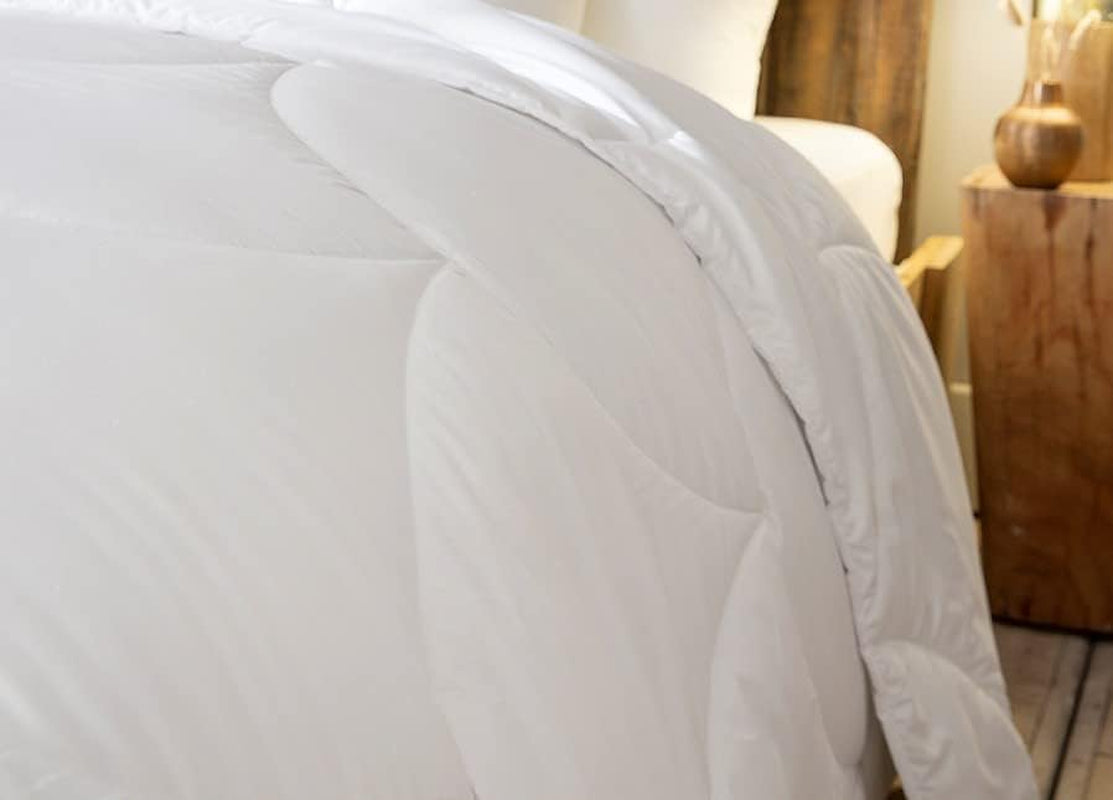 Abeil 15000000538 Couette Douceur Infinie, chaude, polyester, blanc, blanc, 240 X 260 Cm Couettes et couettes Naty Shop