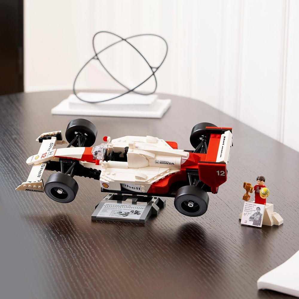 LEGO Icons Mclaren MP4/4 & Ayrton Senna Kit de voiture de course F1 pour adultes avec figurine de course, à collectionner, idée cadeau pour hommes, femmes, lui et elle 10330 Sets de construction Besuche den LEGO-Store