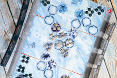 Days of Wonder, Star Wars Battle of Hoth – Jeu de plateau stratégique pour 2 à 4 joueurs à partir de 8 ans – avec 74 figurines et 17 scénarios – Empire vs. Rebels – Jeu pour famille et experts