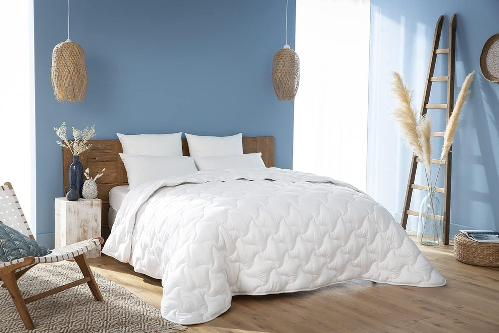 Abeil 1388 Couette Topcool, fine, régulateur d'humidité, blanc, 240 X 260 Cm Couettes et couettes Naty Shop 220X240