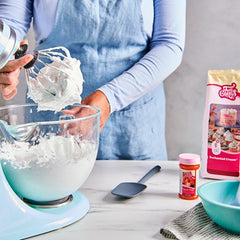 Funcakes Mix Für Enchanted Cream® : Einfach Zu Berübenende, Sehr Leichte Und Flauschige Schneeweiße Creme, Perfekt Zum Füllen Und Abdecken Von Kuchen Ouer Als Belag Für Cupcakes, Halal., 900 G Mélange pour la pâtisserie et la cuisine Naty Shop
