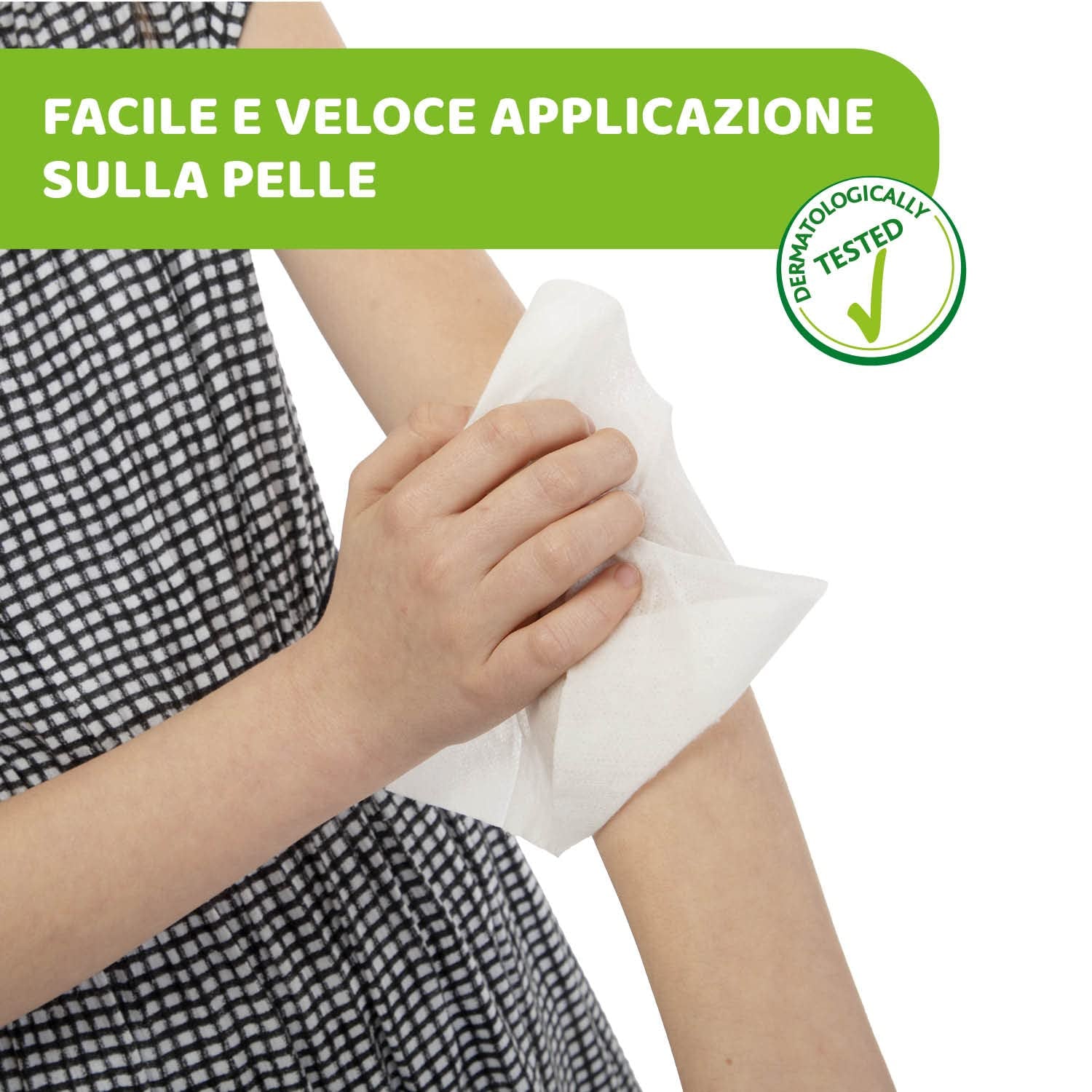 Lingettes humides protectrices Chicco NaturalZ, paquet de 20. Protection estivale naturelle à base de citronnelle et d'eucalyptus, protection de jour et de nuit.
