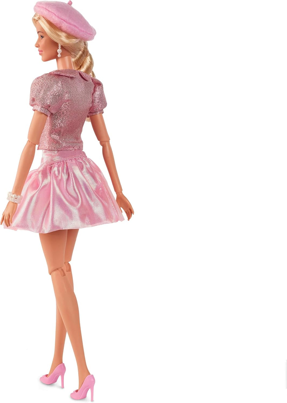 Barbie Le film basé sur le film Margot Robbie en tant que figurine de collection Barbie en chemisier rose et jupe en tulle avec coiffure stylisée et bijoux assortis JBJ53