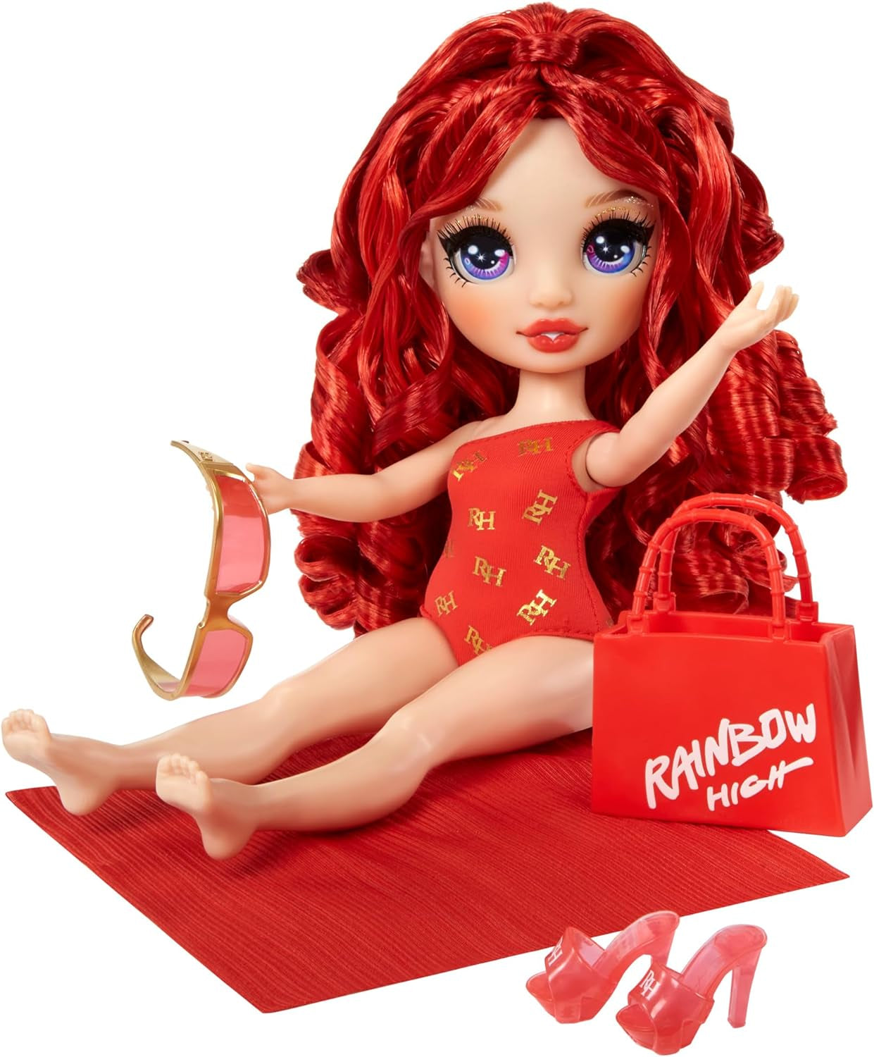 Rainbow High Swim & Style - Ruby (rouge) - poupée de 28 cm de haut avec paréo brillant, peut être portée de plus de 10 façons - maillot de bain extensible, sandales, accessoires de jeu - jouet - idéal de 4 à 12 ans Naty Shop Dolls