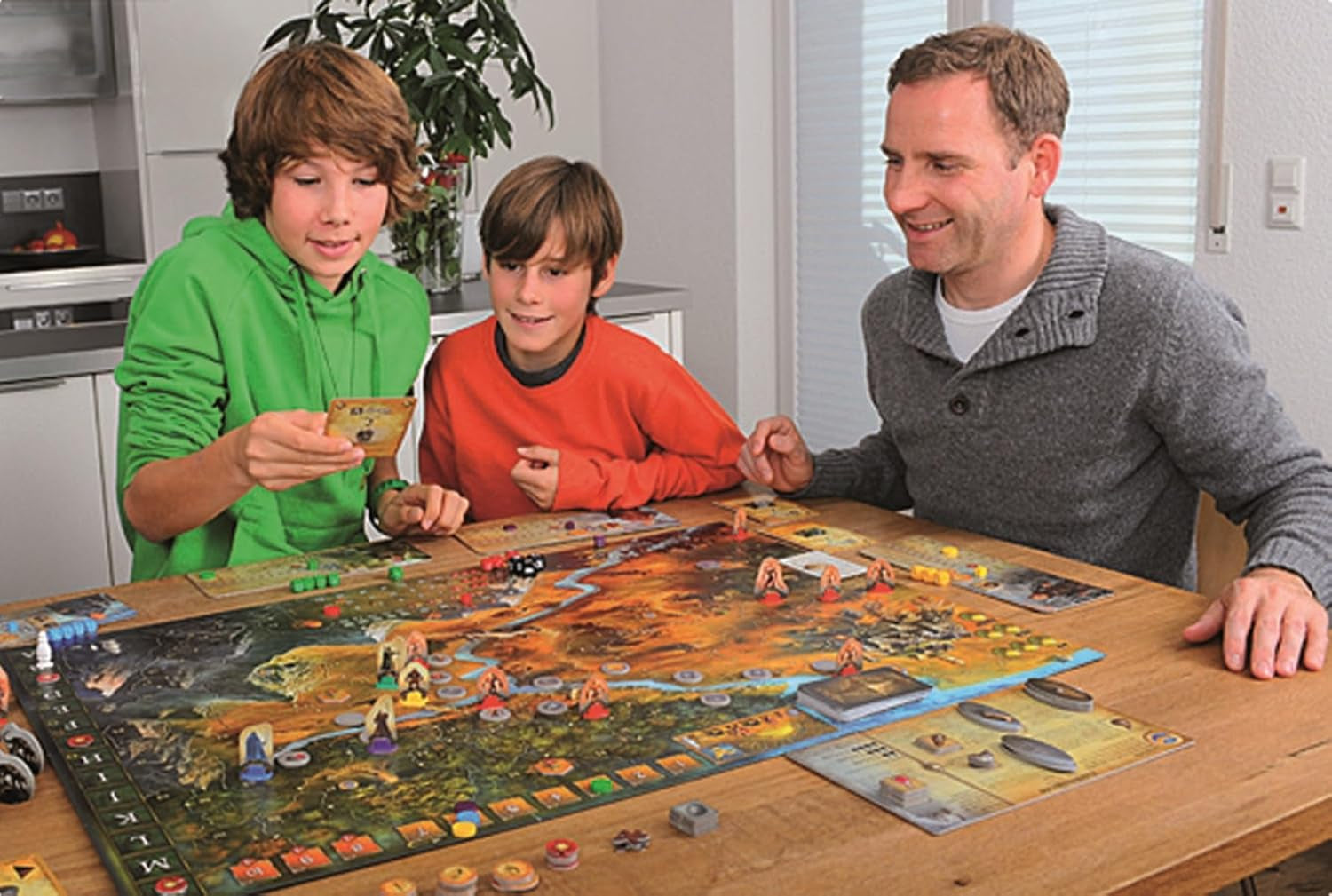 KOSMOS 691745 Legends of Andor - Core Game Fantasy Classic Kennerspiel des Jahres 2013 Jeu de société coopératif fantastique à partir de 10 ans