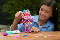 Mattel DREAMWORKS TROLLS Together Strong - Poupée mannequin Queen Poppy Hair-Tastic - 15+ accessoires, peigne à paillettes, gel à paillettes lavable, à partir de 3 ans, HNF25 Naty Shop Dolls