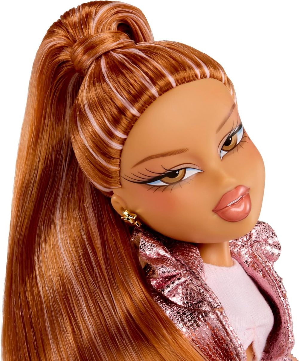 BRATZ Pop Starz Yasmin – Modepuppe mit Anhänger zum Sammeln, Outfit und Musikzubehör