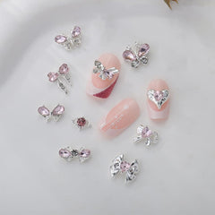 Luxus Rosa Diamant Nagel Charms 3D Butterfly Nail Art Charms Bow Nail Charms Y2K Heart Charms Nägel Zubehör Schmetterling Herz Schleife Nageldesign Edelsteine ​​Strasssteine ​​Glitzersteine ​​Nagelschmuck