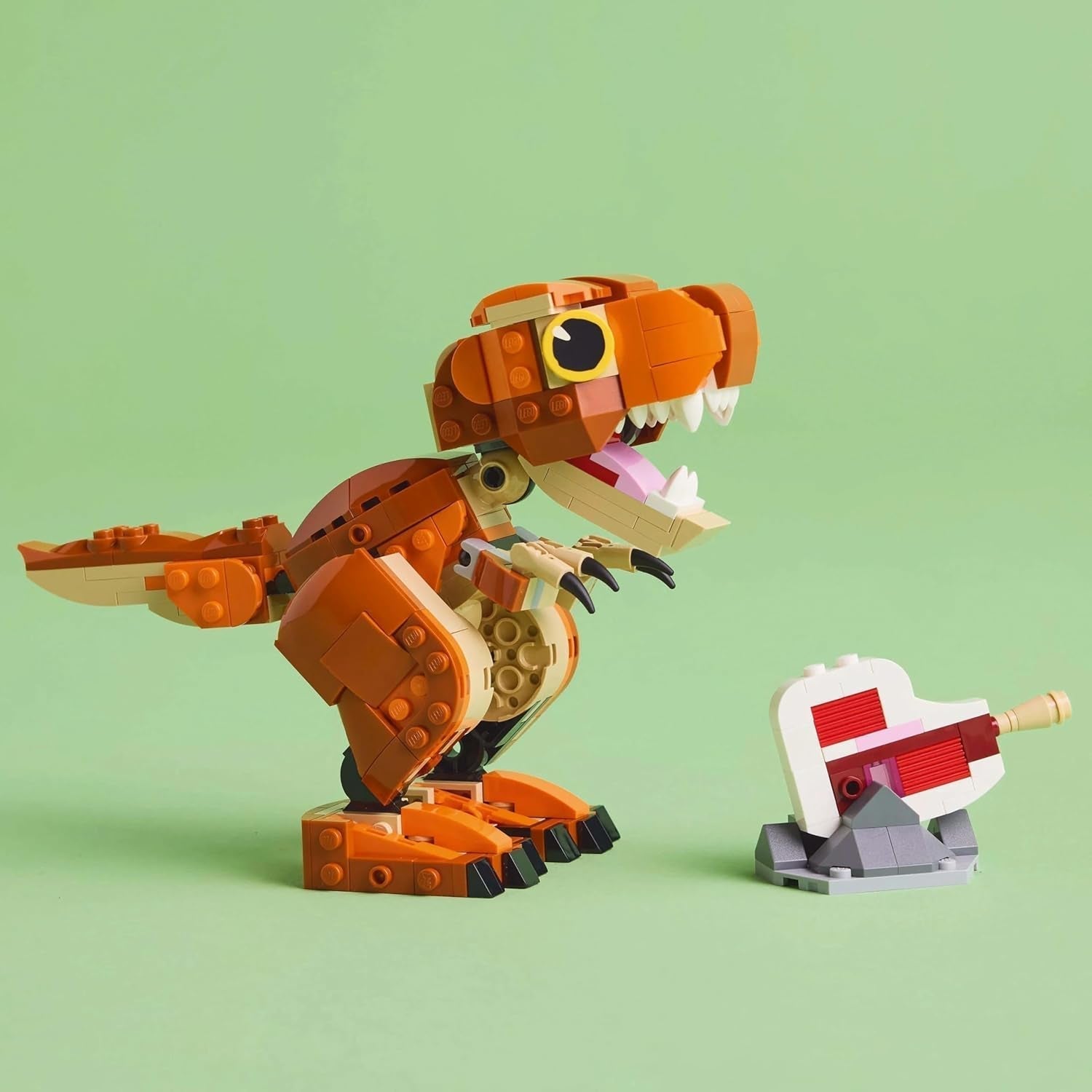 LEGO Jurassic World Little Eatie : jouet de construction T.Rex pour garçons et filles de 7 ans, ensemble de construction de dinosaures, modèle cadeau pour enfants avec bouche, tête et queue mobiles 76967 Jeux de construction Besuche den LEGO-Store